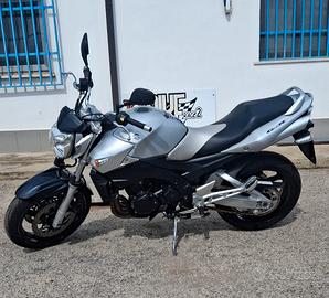 Suzuki GSR 600