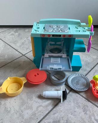 Gioco forno con il pongo