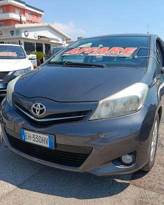 Toyota Yaris 1.0 5 porte Lounge