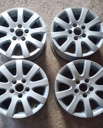 Cerchi in lega da 15 per golf 5 serie