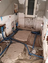 Idraulico muratore piastrellista