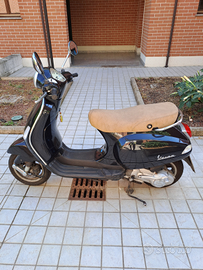 Vespa LX 150