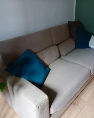 divano poltrone sofà vedesi  100euro