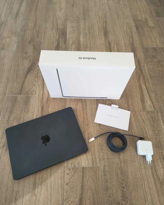 MacBook Air M4 16/256GB – Batteria 100% | 17 Cicli