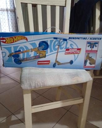 monopattino Hotweels 
