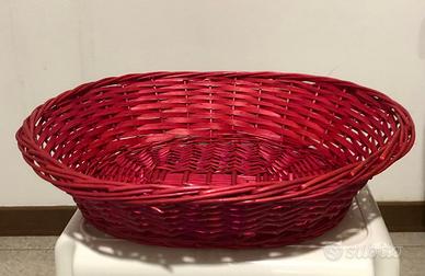 Cesta di vimini rossa