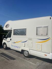 Camper mansardato 5.4 m