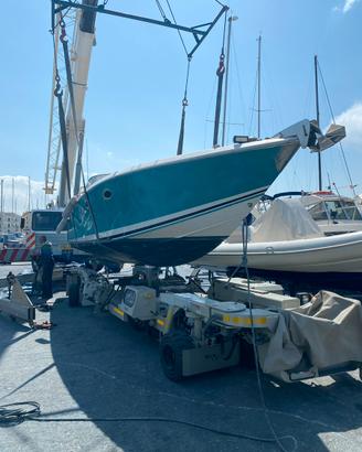 Donzi 33 ZR offshore natante