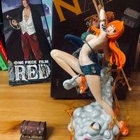 Nami + Box One Piece