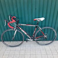 Bici da corsa trek one series 1.2