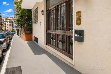 Locale C/2 con finestra, fuori terra 22 mq