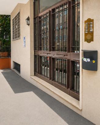 Locale C/2 con finestra, fuori terra 22 mq