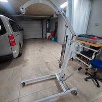 Sollevatore idraulico per disabili