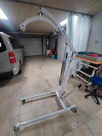 Sollevatore idraulico per disabili