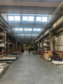 Capannone di 10.000 mq v.ze silea