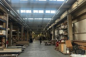 Capannone di 10.000 mq v.ze silea