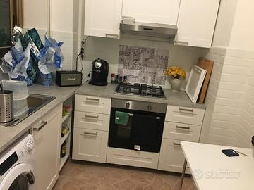 Cucina ikea componibile con elettrodomestici