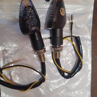 Frecce indicatori di direzione moto, scooter, ape.