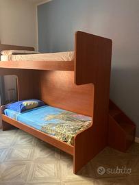 Letto a castello con pedana