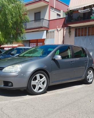 VW Golf 5 2.0 140cv in ottimoo statoo..