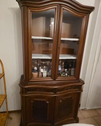 credenza con vetrina 