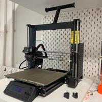 2 stampanti 3D Prusa MK3S/MK3S+ + MMU2S omaggio