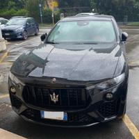 Levante V6Diesel 275CV AWD Gransport Black