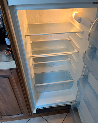 Frigo ad incasso elettrolux