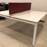 Arredo ufficio. Postazione doppia scrivania