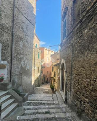 3 LOCALI A SUBIACO