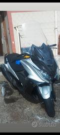 kymco AK 550