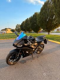 Yamaha R3 Akrapovic