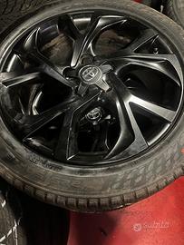 Toyota gomme neve 3P 225/5 R18 4 + cerchi in lega