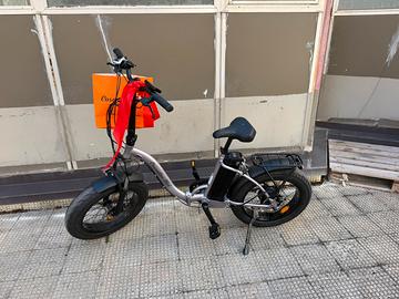 Bici elettrica nuova pieghevole- 1premio lotteria