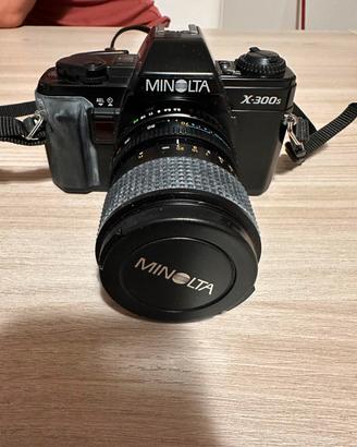Minolta X-300s + flash Tumax 116