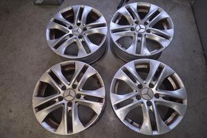 Cerchi In Lega Da 16" Per Mercedes Vito - W211