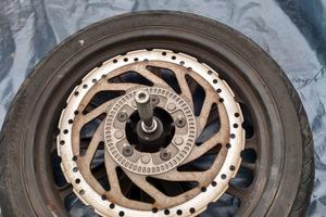 Cerchio,disco, perno ruota anteriore per Kymco Agi