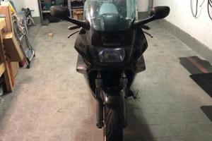 Honda VFR 750F RC 36 del 1990