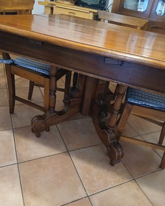 Tavolo antiquariato