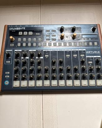 Arturia drumbrute