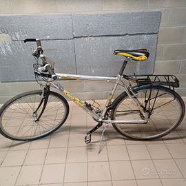 bicicletta in alluminio taglia M