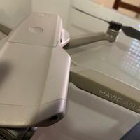 DJI Mavic Air 2 Fly More Combo completo di set