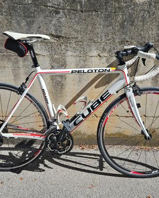 Bicicletta da strada CUBE