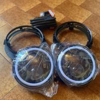 Fari led con supporti e cablaggio