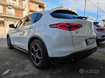 Alfa Romeo Stelvio 2.2D 190 CV AT8 Q4 ITALIANA