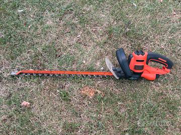 Tagliasiepe elettrico Black&Decker