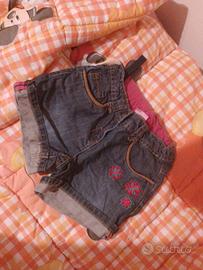 pantaloncini bimba jeans con particolari floreali