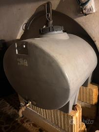 Cisterna in plastica 500lt