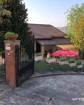Appartamento di 110 m² con 3 locali e box auto a L