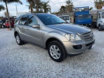 Mercedes ML 320, automatica